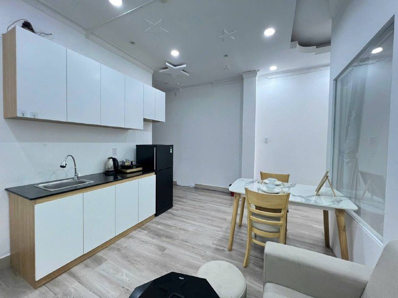 Apartment for rent in District 4, Ho Chi Minh City - 2